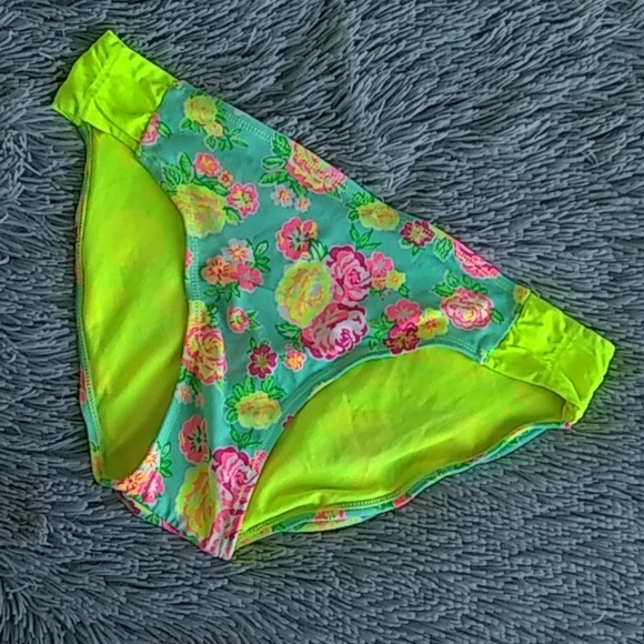 Bathing suit - Picture 2 of 2